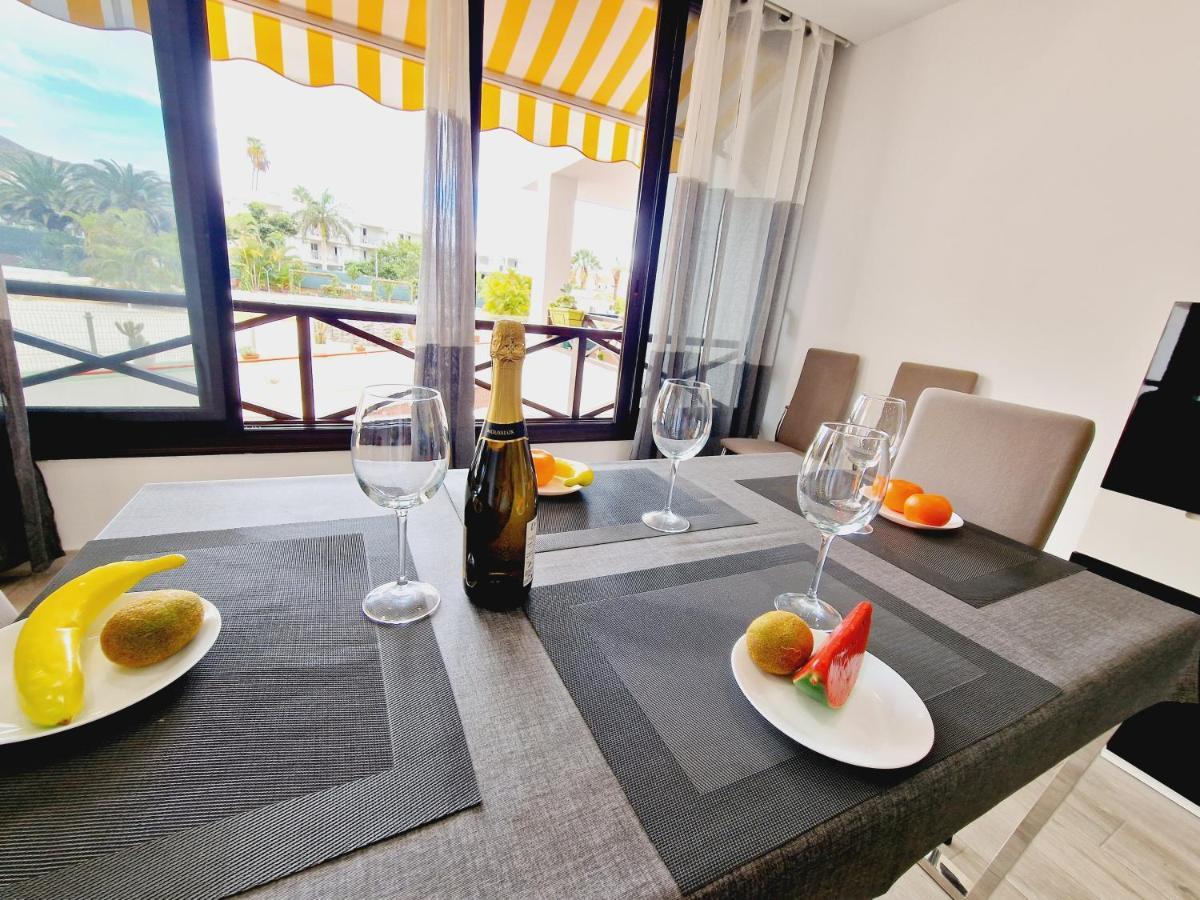 Luxury San Marino Apartment & Pool View Los Cristianos  Exterior foto